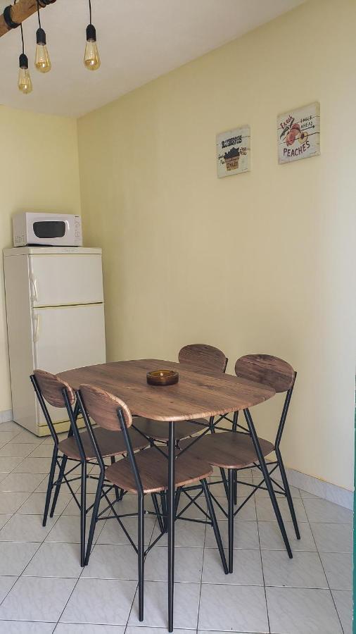 Apartments Tanja Zivogosce Luaran gambar