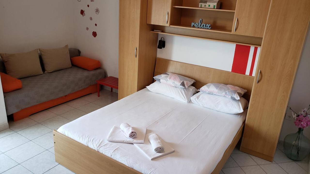 Apartments Tanja Zivogosce Luaran gambar