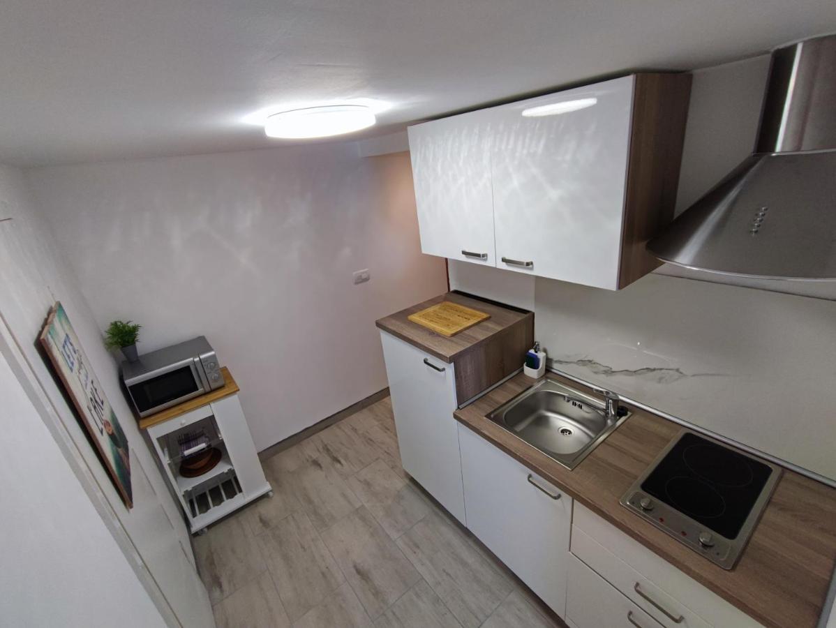 Apartments Tanja Zivogosce Luaran gambar