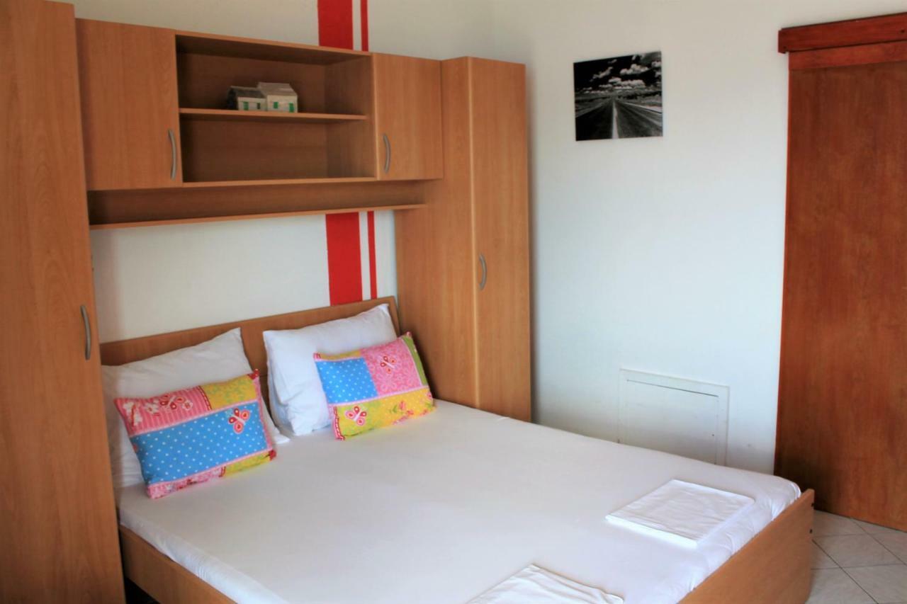Apartments Tanja Zivogosce Luaran gambar